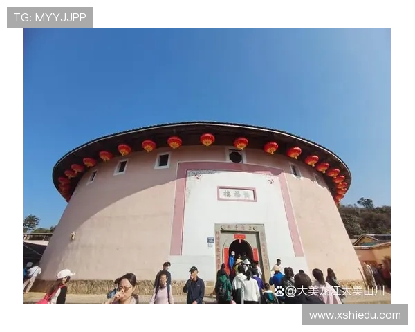 梅州客家文化传承与发展:探析其独特语言、习俗与现代变革的融合之路