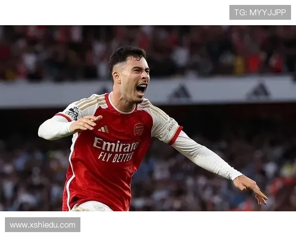 曼城与阿森纳激战正酣 双方争夺英超冠军宝座关键一战